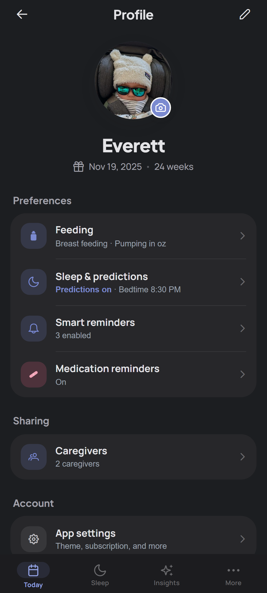 LunaLog caregiver sharing screen in dark mode